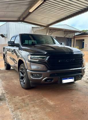 RAM 1500 5.7 V8 GASOLINA LIMITED NIGHT EDITION CD 4X4 AUTOMÁTICO
